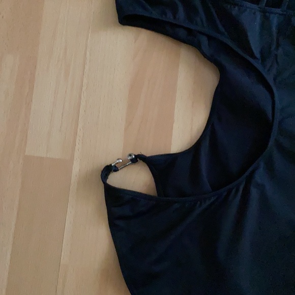 BCBG Maxazria - Picture 8 of 12